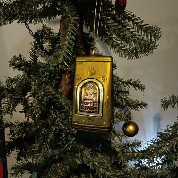 Christmas Ornaments Set of 6 Bundle EUC - Picture 3 of 9